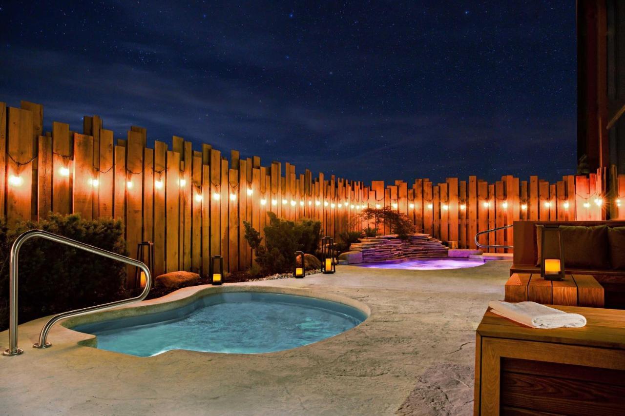 Niagara Falls Marriott On The Falls Bagian luar foto