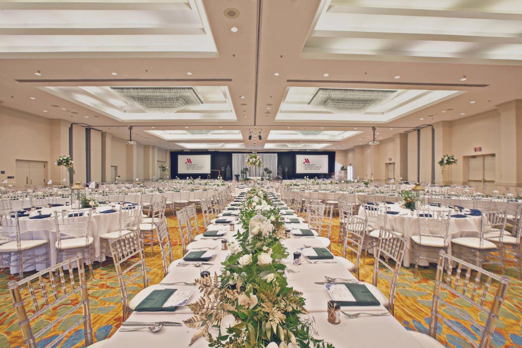 Niagara Falls Marriott On The Falls Bagian luar foto